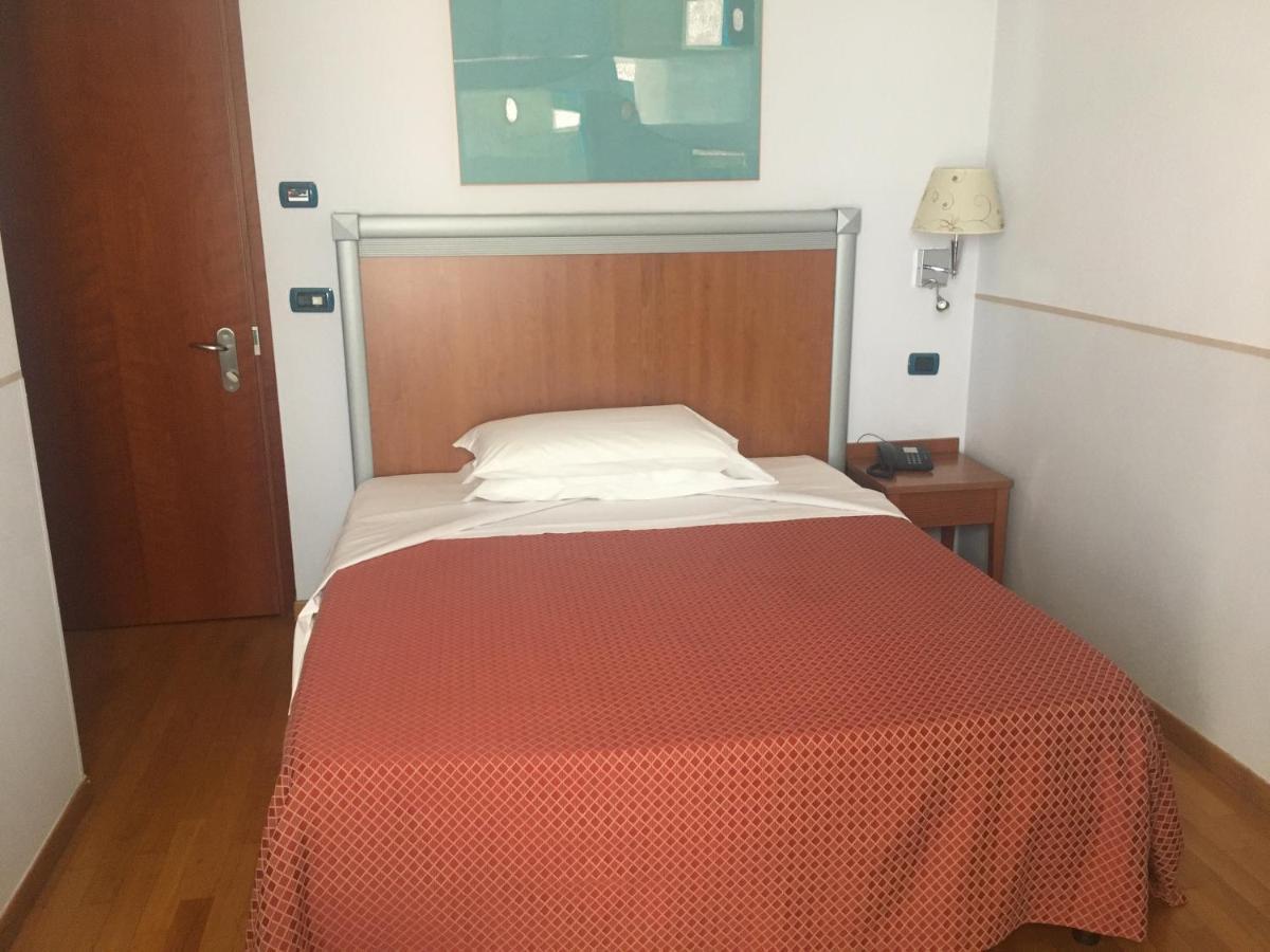 West Florence Campi Bisenzio Eksteriør billede